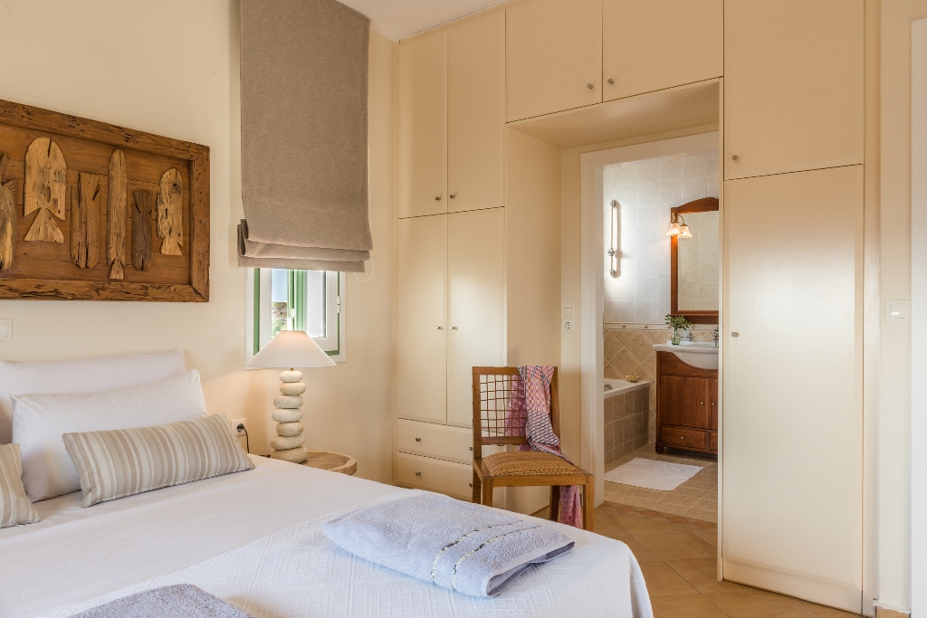 Villa Amantella Bedroom with double bed