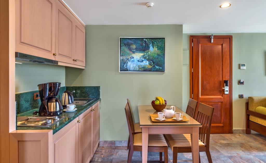Maisonette with Garden or Pool View